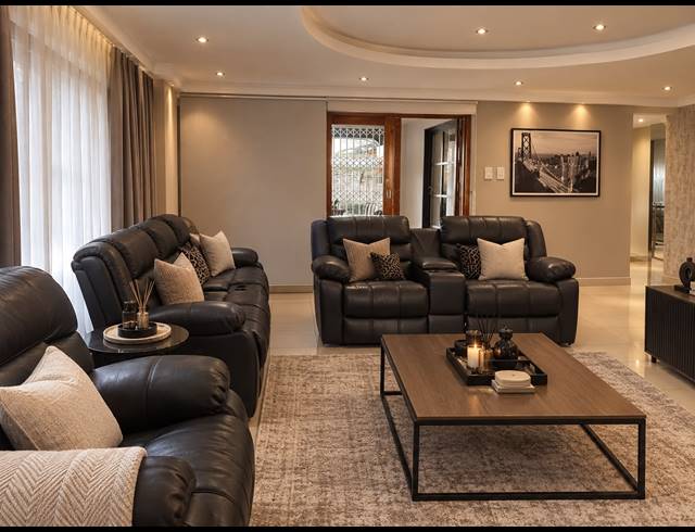 5 BEDROOM TOWNHOUSE FOR SALE IN MUSGRAVE